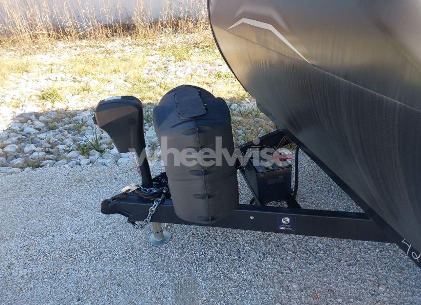 Photo 10 of 2021 Winnebago Imagine XLS 17MKE (VIN 573TE2222M3421448)