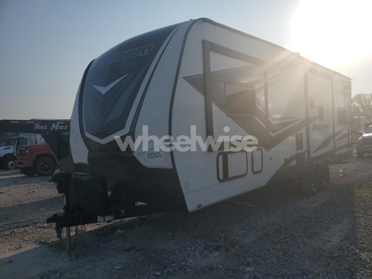 Photo 2 of 2022 GRAND DESI MOMENTUM (VIN 573TM3129N1217222)