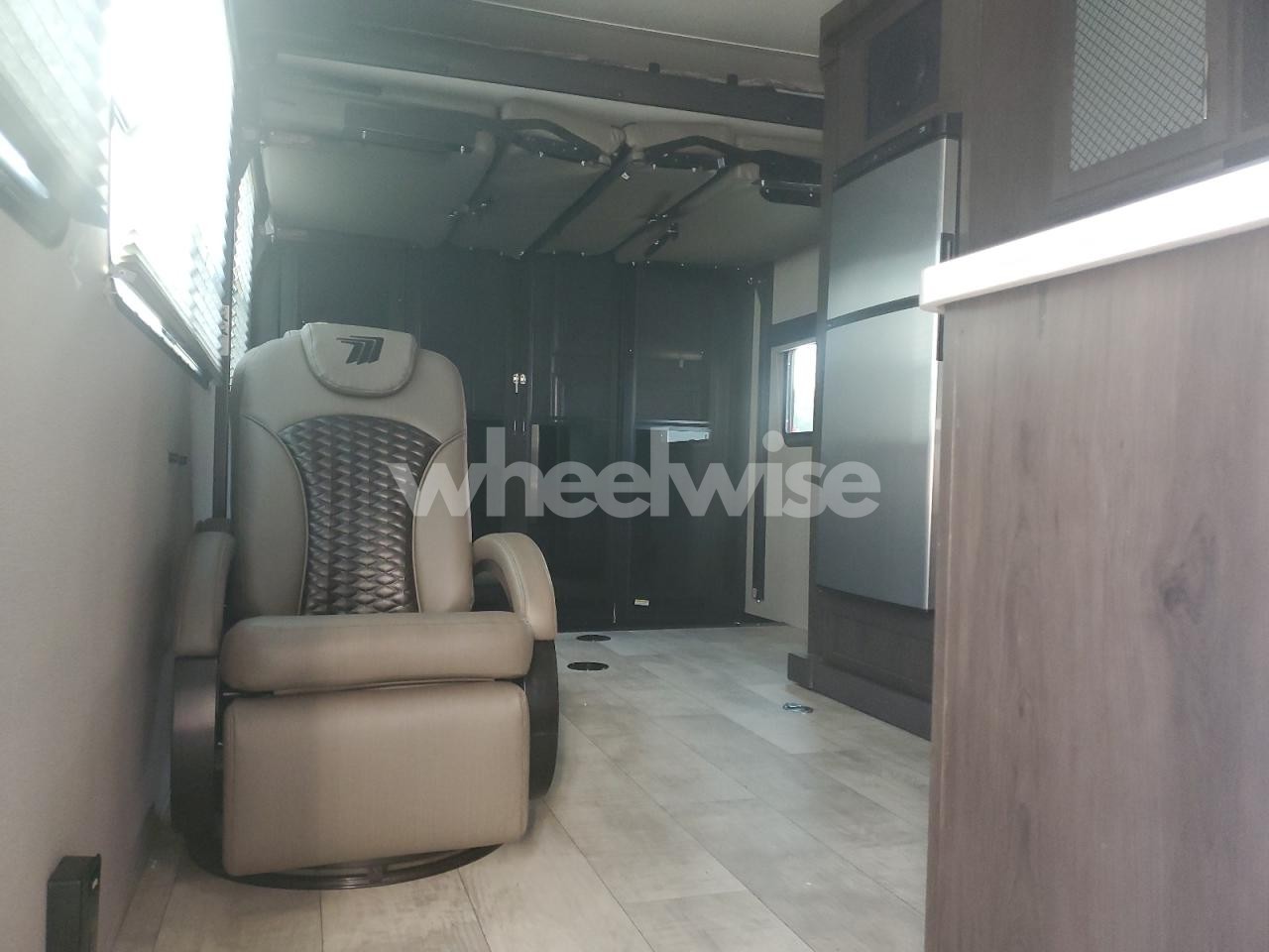 Photo 6 of 2022 GRAND DESI MOMENTUM (VIN 573TM3129N1217222)