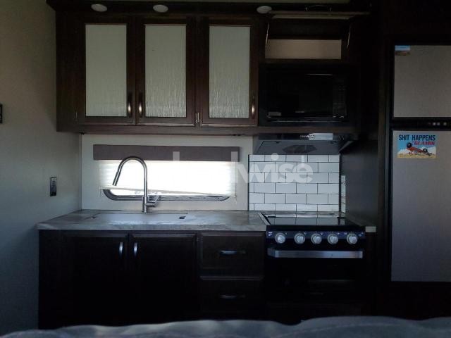 2020 GRANDESIGN MOMENTUM (VIN 573TM3528L5503935) main photo