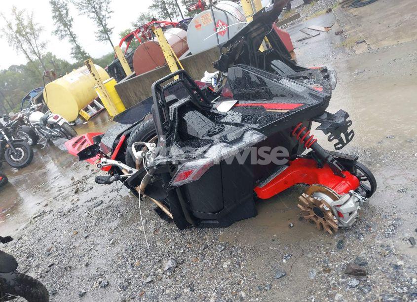 Photo 3 of 2022 Polaris Slingshot SIGNATURE LE (VIN 57XAALHD1N8148717)