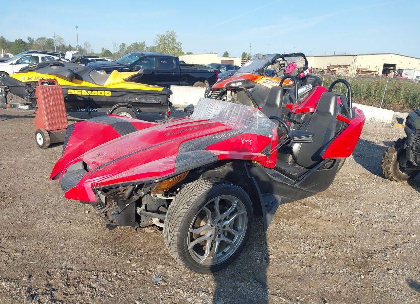Photo 2 of 2021 Polaris Slingshot SL (VIN 57XAAPHD5M8141520)