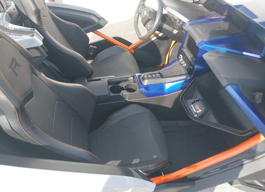 Photo 5 of 2022 Polaris Slingshot R (VIN 57XAARHB2N8150011)