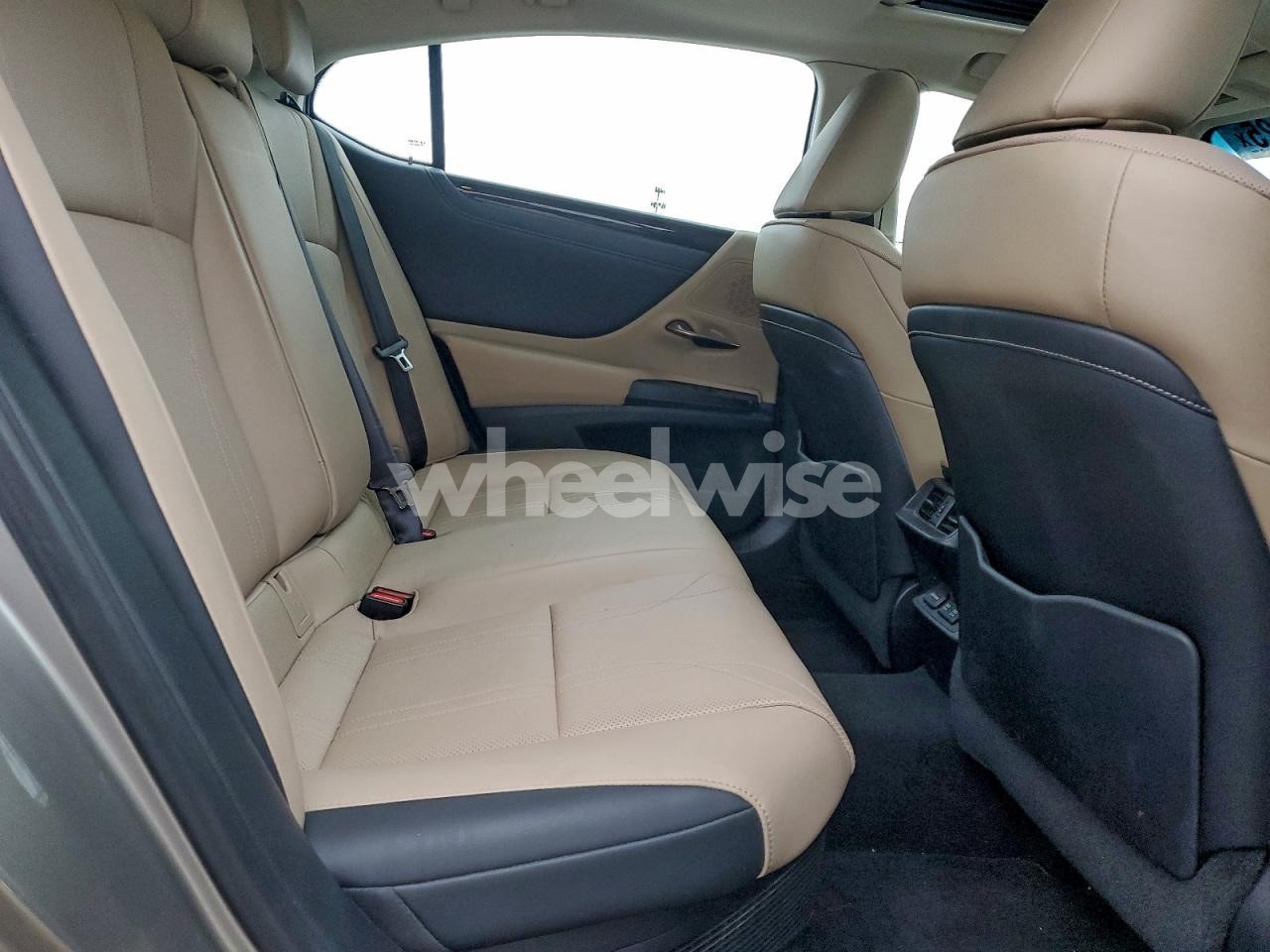Photo 10 of 2019 LEXUS ES 300H (VIN 58AB21B11KU003049)