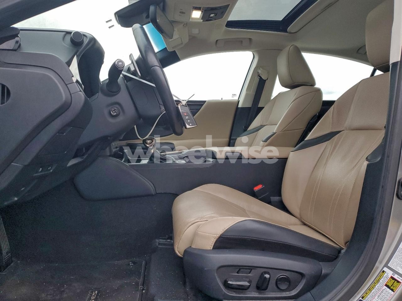 Photo 7 of 2019 LEXUS ES 300H (VIN 58AB21B11KU003049)