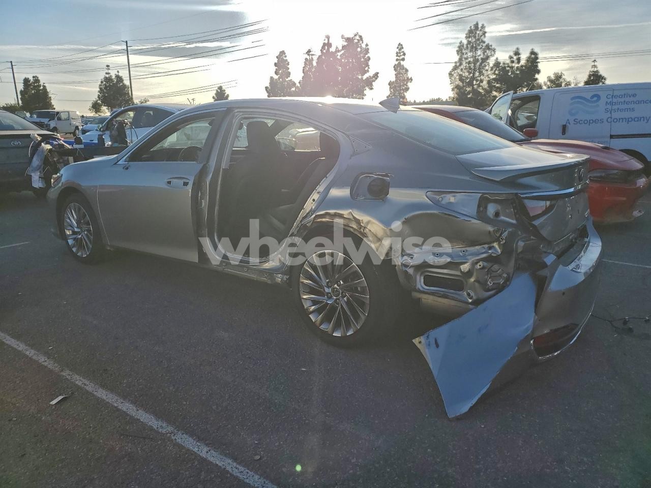 Photo 2 of 2019 LEXUS ES 300H (VIN 58AB21B16KU002821)