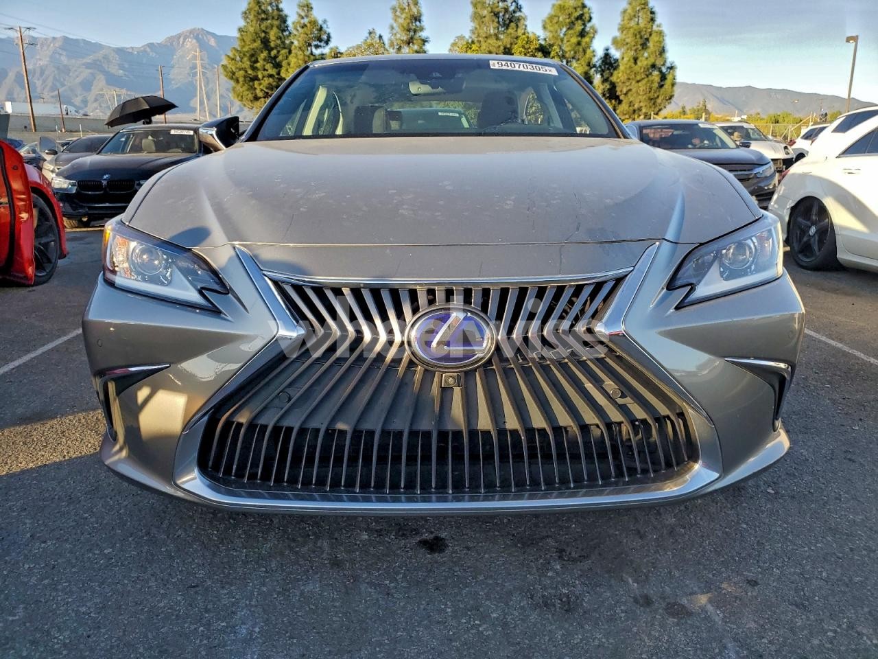 Photo 5 of 2019 LEXUS ES 300H (VIN 58AB21B16KU002821)