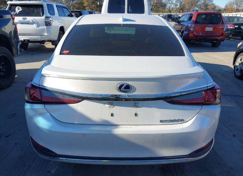 Photo 17 of 2019 Lexus Es 300H (VIN 58AB21B18KU001153)