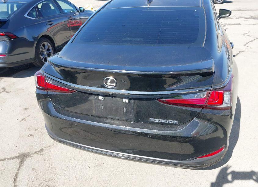 Photo 17 of 2024 Lexus Es 300H F SPORT HANDLING (VIN 58ABA1C18RU041373)