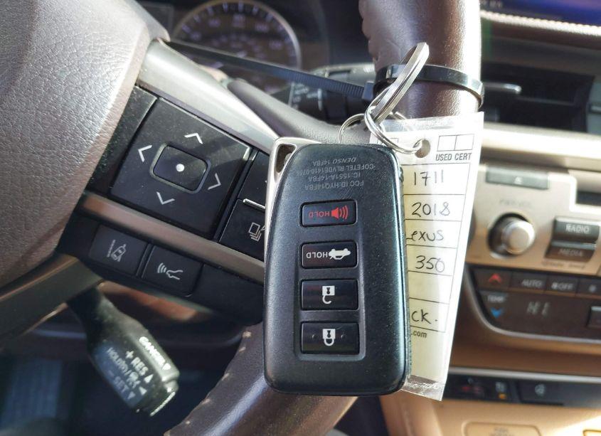 Photo 11 of 2018 Lexus Es 350 (VIN 58ABK1GG0JU107348)