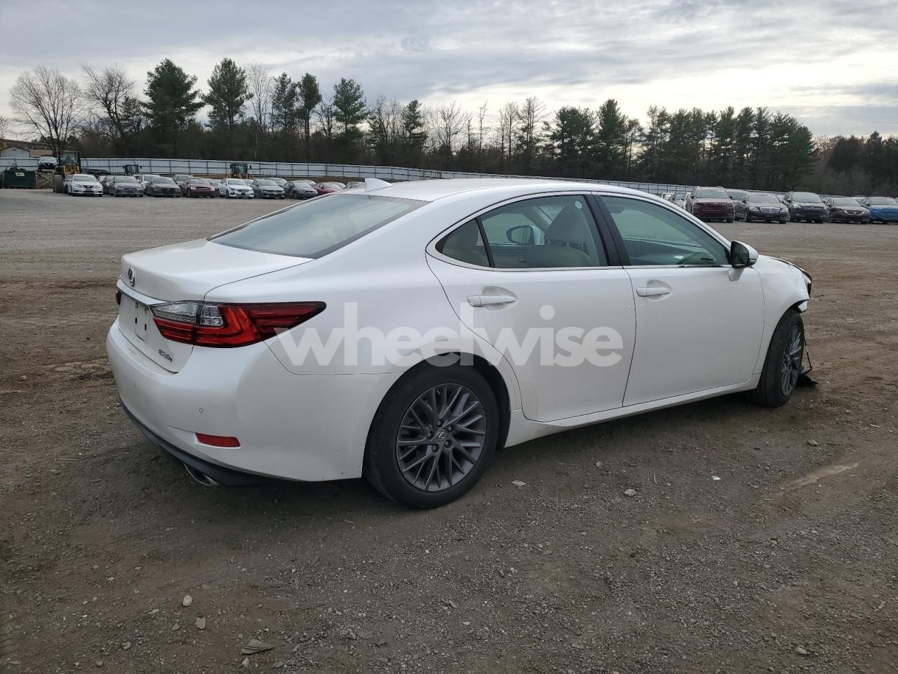 Photo 3 of 2018 LEXUS ES 350 (VIN 58ABK1GG1JU087885)