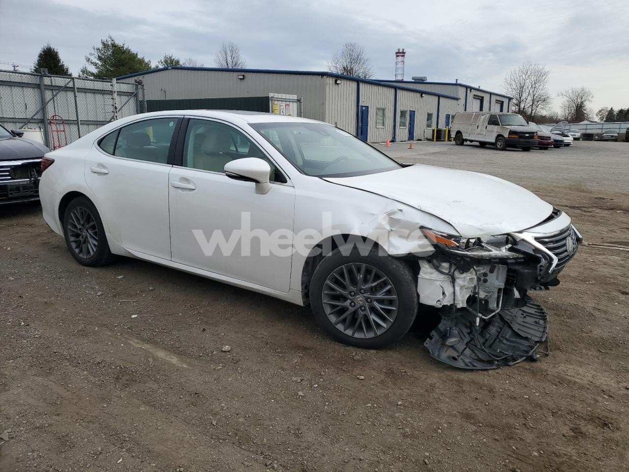 Photo 4 of 2018 LEXUS ES 350 (VIN 58ABK1GG1JU087885)