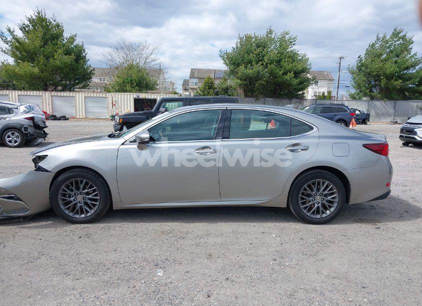 Photo 14 of 2018 Lexus Es 350 (VIN 58ABK1GG8JU094378)
