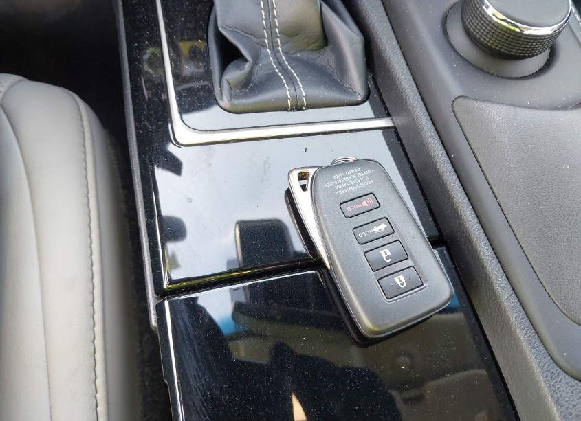 Photo 11 of 2018 Lexus Es 350 (VIN 58ABK1GG9JU102696)