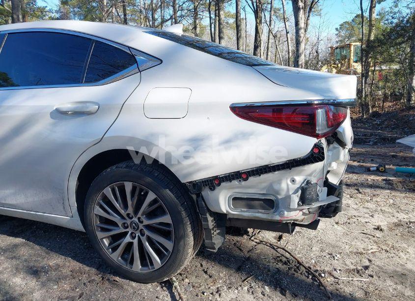 Photo 18 of 2019 Lexus Es 350 (VIN 58ABZ1B12KU004657)