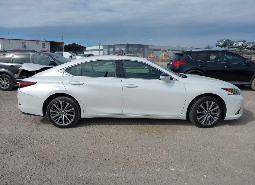 Photo 13 of 2019 Lexus Es 350 (VIN 58ABZ1B13KU026649)