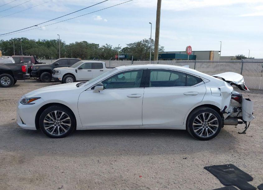 Photo 14 of 2019 Lexus Es 350 (VIN 58ABZ1B13KU026649)
