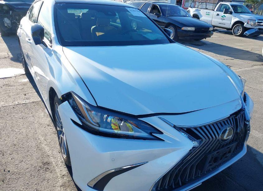 Photo 18 of 2019 Lexus Es 350 (VIN 58ABZ1B14KU021072)