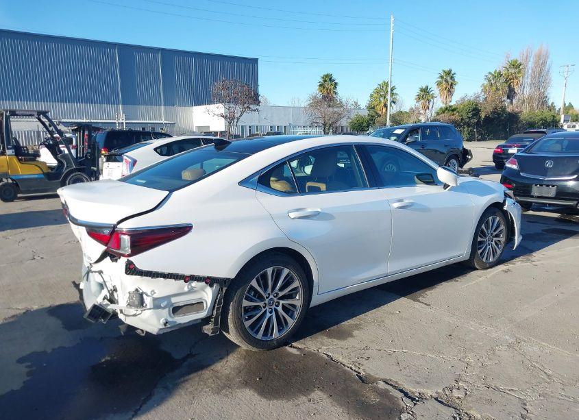 Photo 4 of 2019 Lexus Es 350 (VIN 58ABZ1B14KU021072)