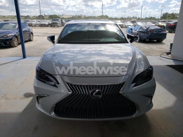 Photo 2 of 2019 LEXUS ES 350 (VIN 58ABZ1B14KU040298)