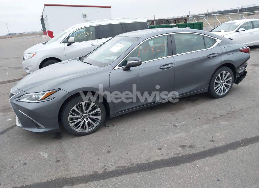 Photo 2 of 2019 Lexus Es 350 (VIN 58ABZ1B15KU012560)