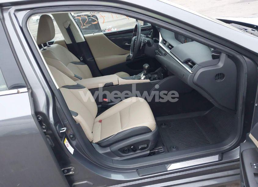 Photo 5 of 2019 Lexus Es 350 (VIN 58ABZ1B15KU012560)