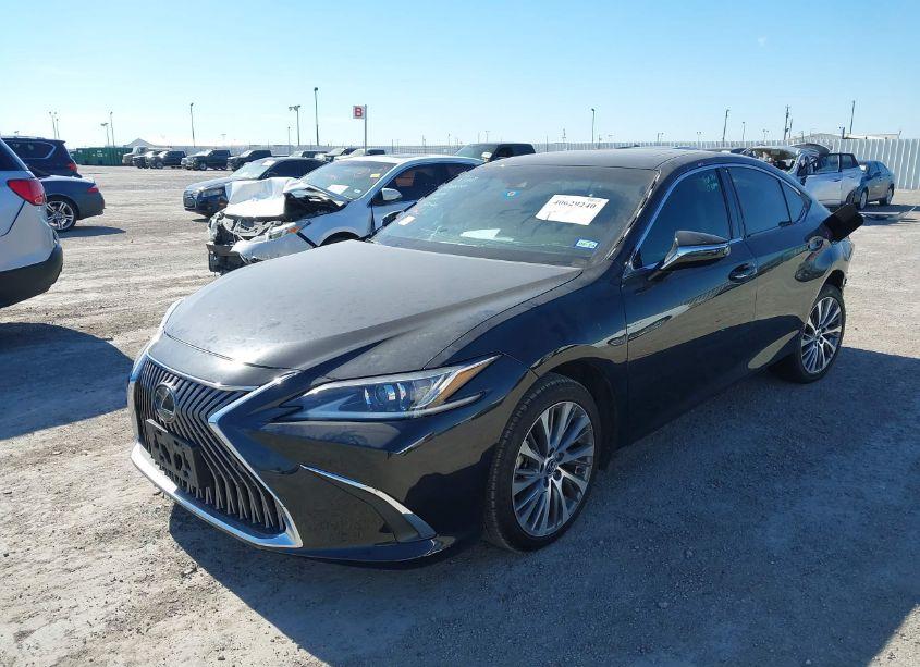 Photo 2 of 2019 Lexus Es 350 (VIN 58ABZ1B15KU015250)