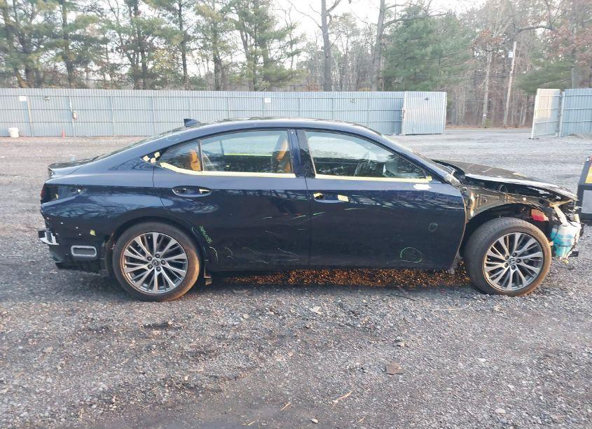 Photo 14 of 2019 Lexus Es 350 (VIN 58ABZ1B16KU010932)