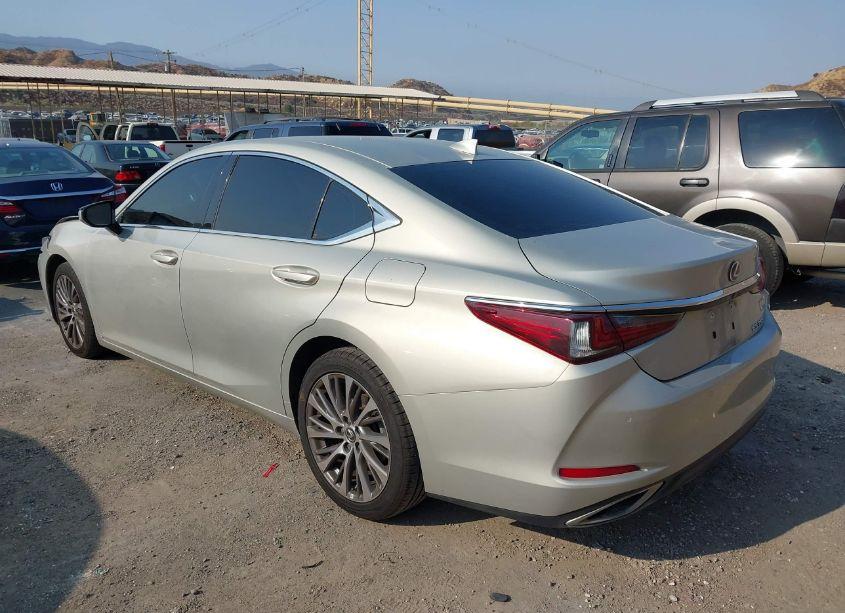Photo 3 of 2019 Lexus Es 350 (VIN 58ABZ1B16KU030839)