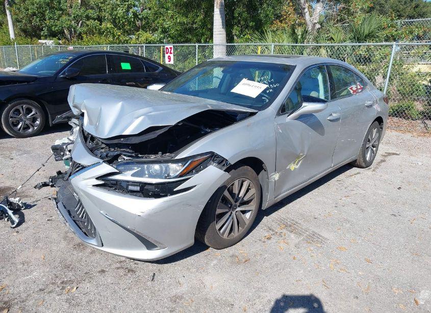 Photo 2 of 2019 Lexus Es 350 (VIN 58ABZ1B16KU034860)