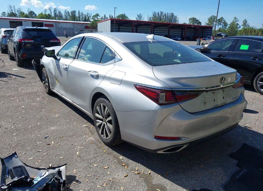 Photo 3 of 2019 Lexus Es 350 (VIN 58ABZ1B16KU034860)
