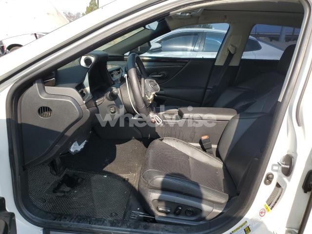 Photo 10 of 2019 LEXUS ES 350 (VIN 58ABZ1B18KU028591)