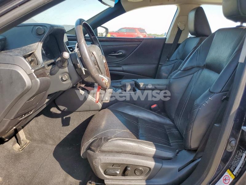 Photo 13 of 2019 LEXUS ES 350 (VIN 58ABZ1B18KU036707)