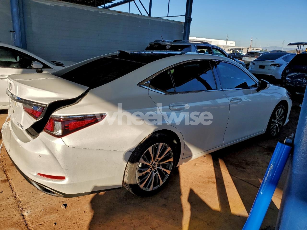 Photo 3 of 2019 LEXUS ES 350 (VIN 58ABZ1B19KU003375)