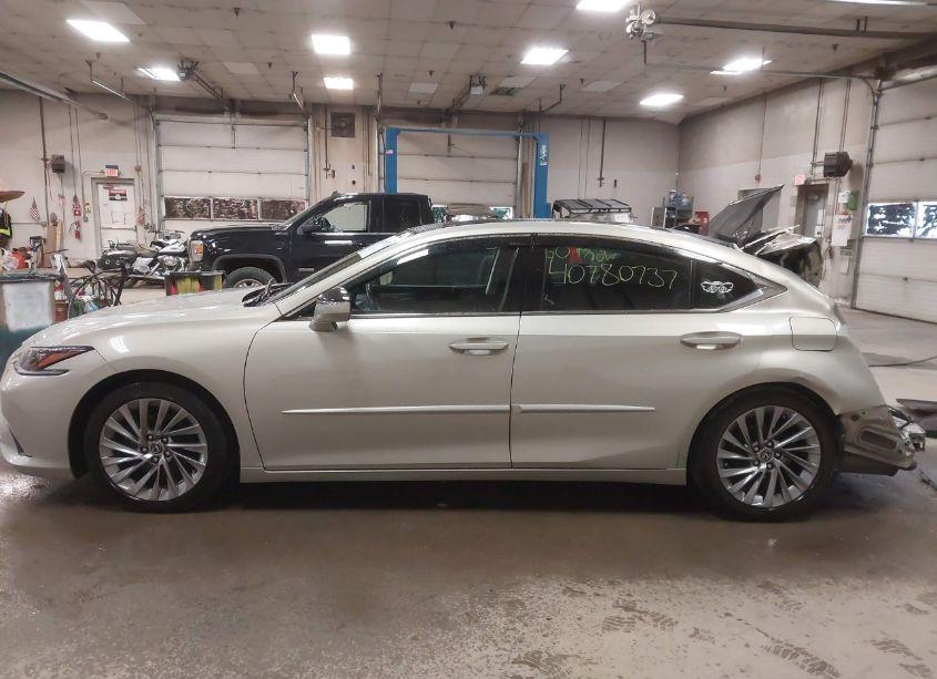 Photo 14 of 2019 Lexus Es 350 ULTRA LUXURY (VIN 58ABZ1B19KU006308)