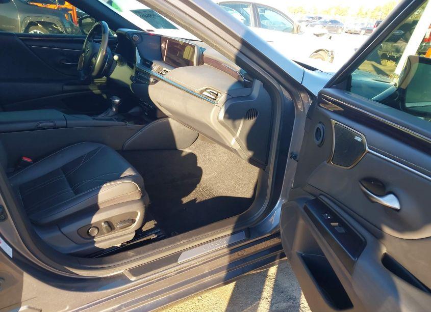 Photo 5 of 2019 Lexus Es 350 LUXURY (VIN 58ABZ1B1XKU045098)