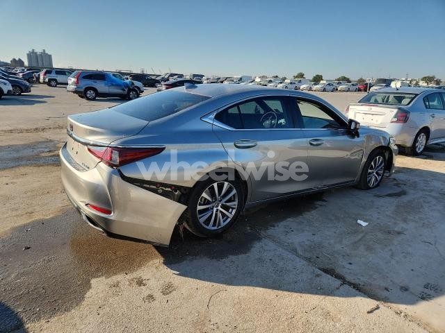 Photo 2 of 2020 LEXUS ES 350 BASE (VIN 58ACZ1B18LU063055)