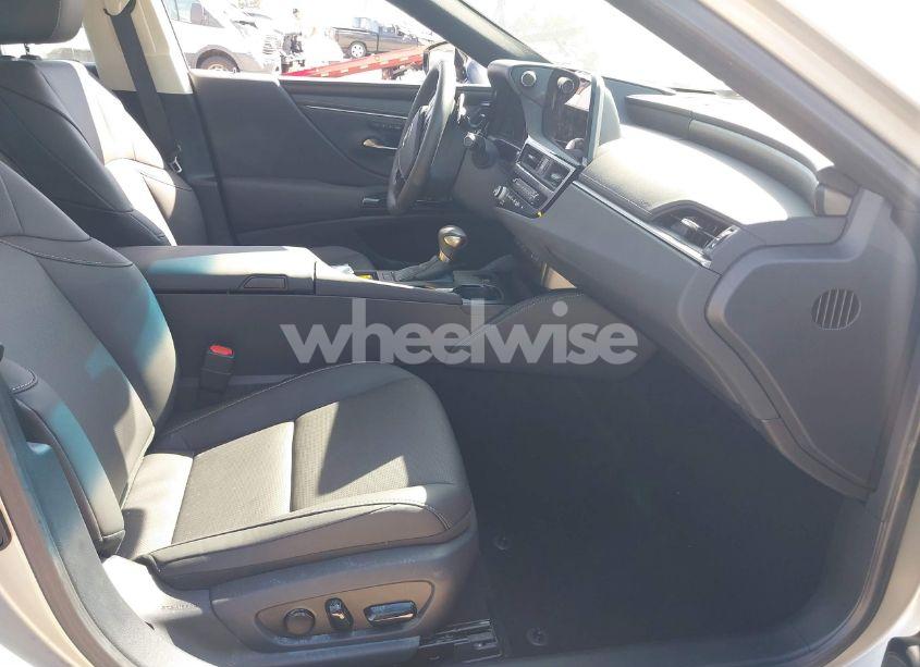 Photo 5 of 2024 Lexus Es 250 (VIN 58AD11D11RU013583)