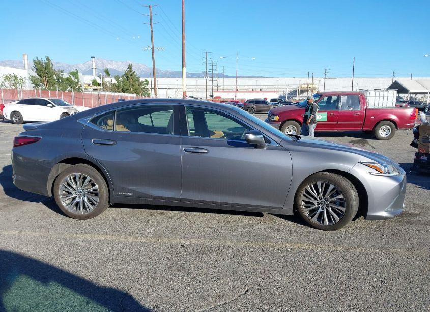 Photo 17 of 2020 Lexus Es 300H (VIN 58AD21B10LU010844)