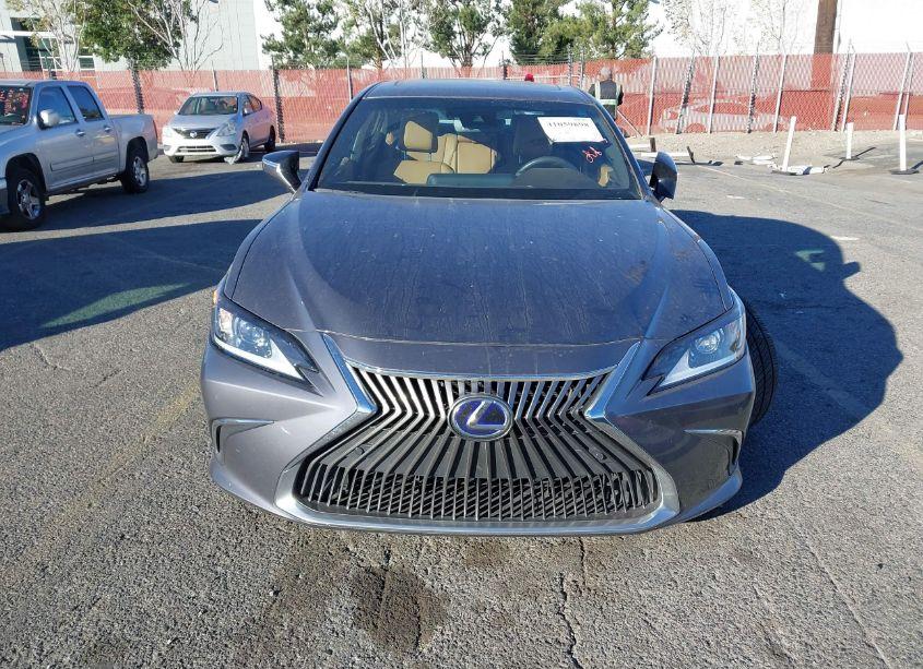 Photo 18 of 2020 Lexus Es 300H (VIN 58AD21B10LU010844)