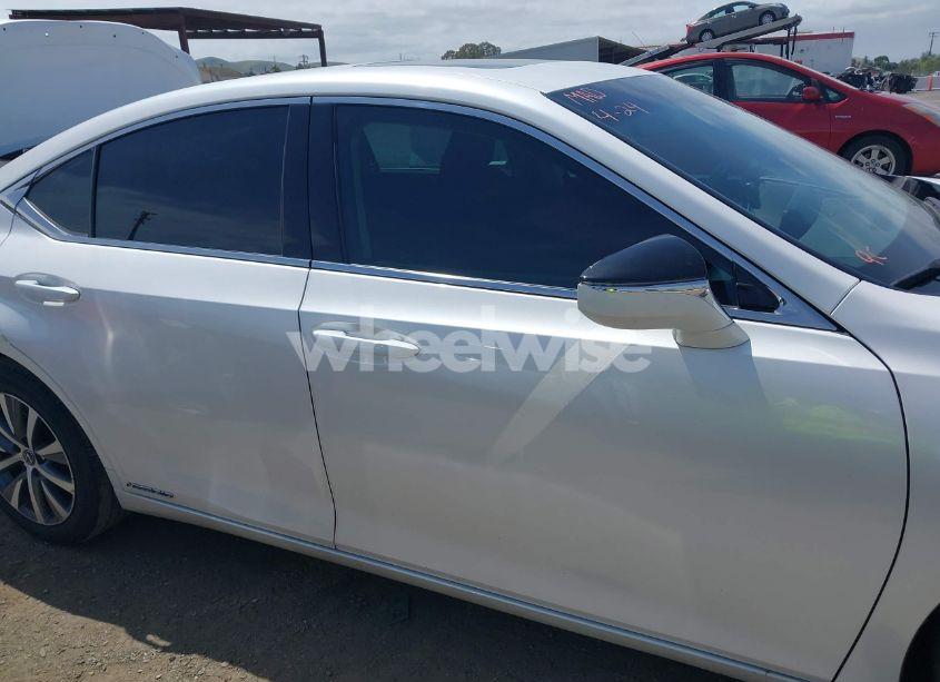 Photo 14 of 2020 Lexus Es 300H (VIN 58AD21B18LU004855)
