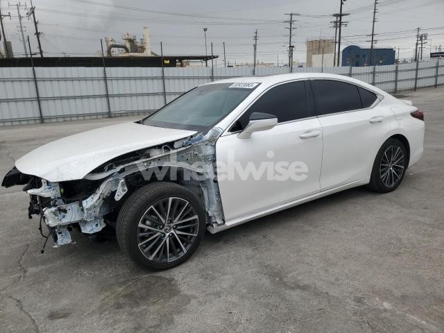 Photo 11 of 2024 LEXUS ES 300H BASE N/A (VIN 58ADA1C10RU039965)