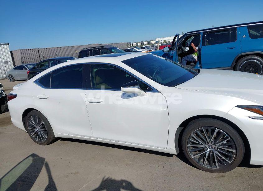 Photo 14 of 2023 Lexus Es 300H (VIN 58ADA1C12PU031623)