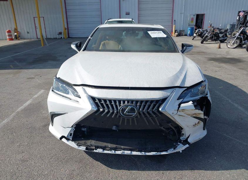 Photo 13 of 2024 Lexus Es 300H (VIN 58ADA1C12RU050692)