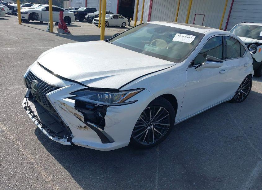 Photo 2 of 2024 Lexus Es 300H (VIN 58ADA1C12RU050692)