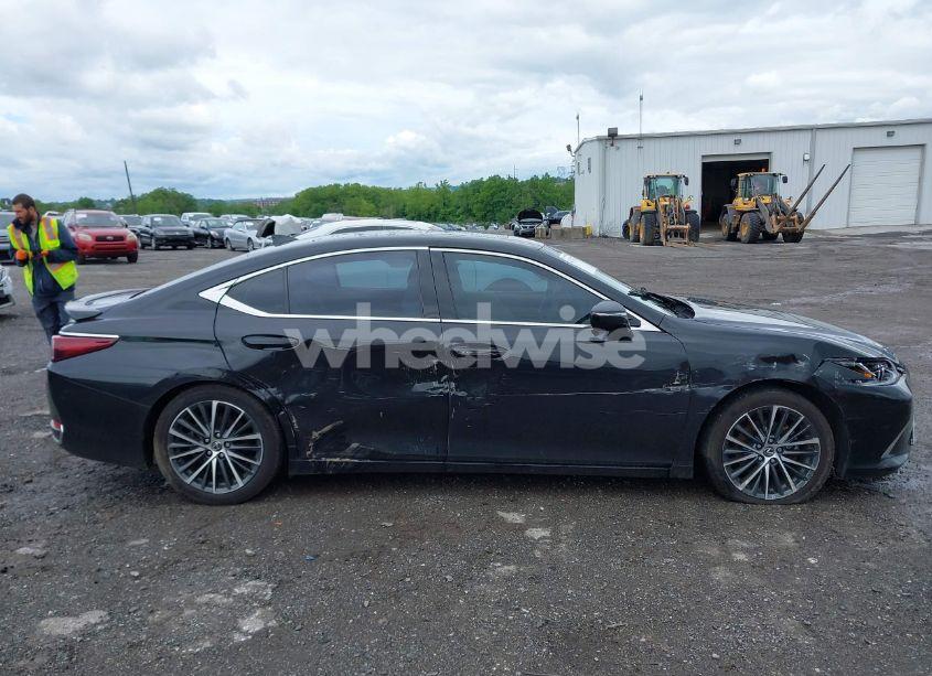 Photo 12 of 2024 Lexus Es 300H F SPORT DESIGN (VIN 58ADA1C15RU037967)