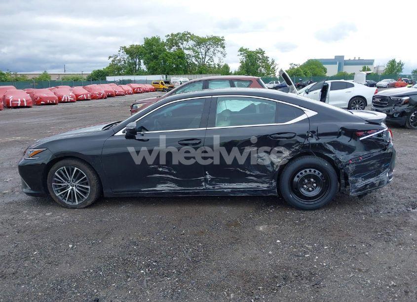 Photo 13 of 2024 Lexus Es 300H F SPORT DESIGN (VIN 58ADA1C15RU037967)