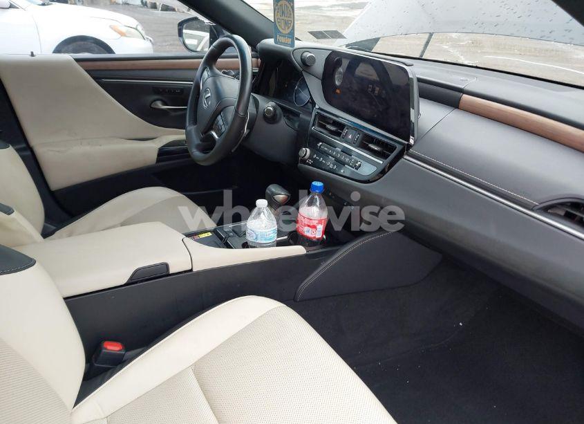 Photo 5 of 2024 Lexus Es 300H F SPORT DESIGN (VIN 58ADA1C15RU037967)