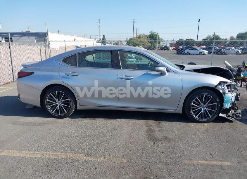 Photo 13 of 2024 Lexus Es 300H (VIN 58ADA1C15RU041470)