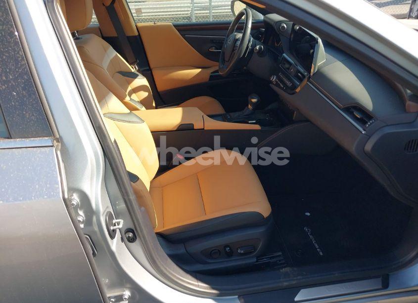 Photo 5 of 2024 Lexus Es 300H (VIN 58ADA1C15RU041470)